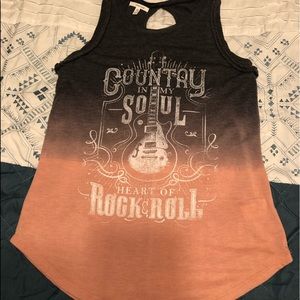 Country soul tank with back hole cut out